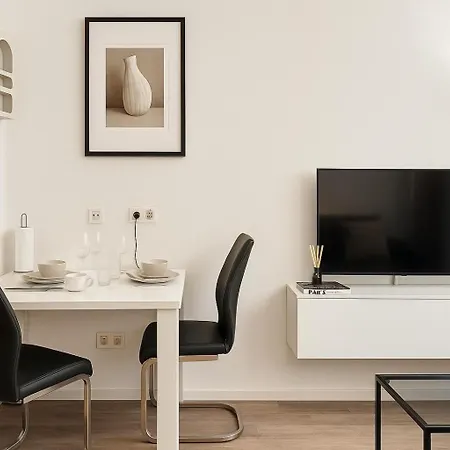 Homely! Design Apartment Airport Frankfurt Messe